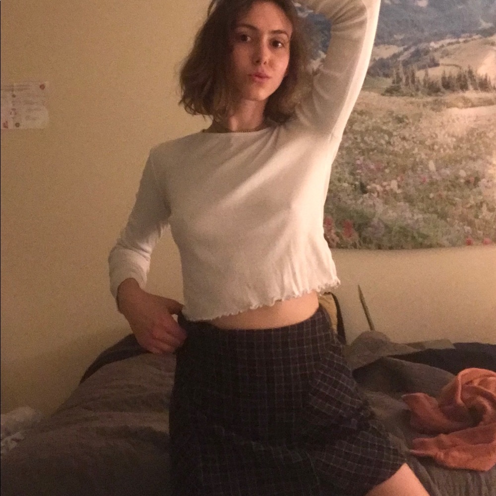 Cropped lettuce trimmed top